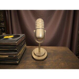 New Comb Decorative Art Deco Gold Metal Microphone Sculpture Figurine Prop Decor